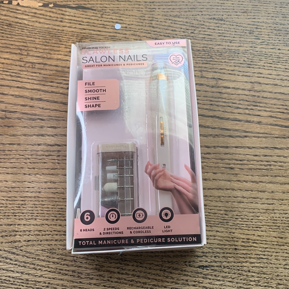 Finishing Touch Flawless Nails Manicure and Pedicure Set